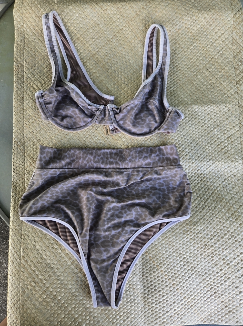 Acacia swimwear set